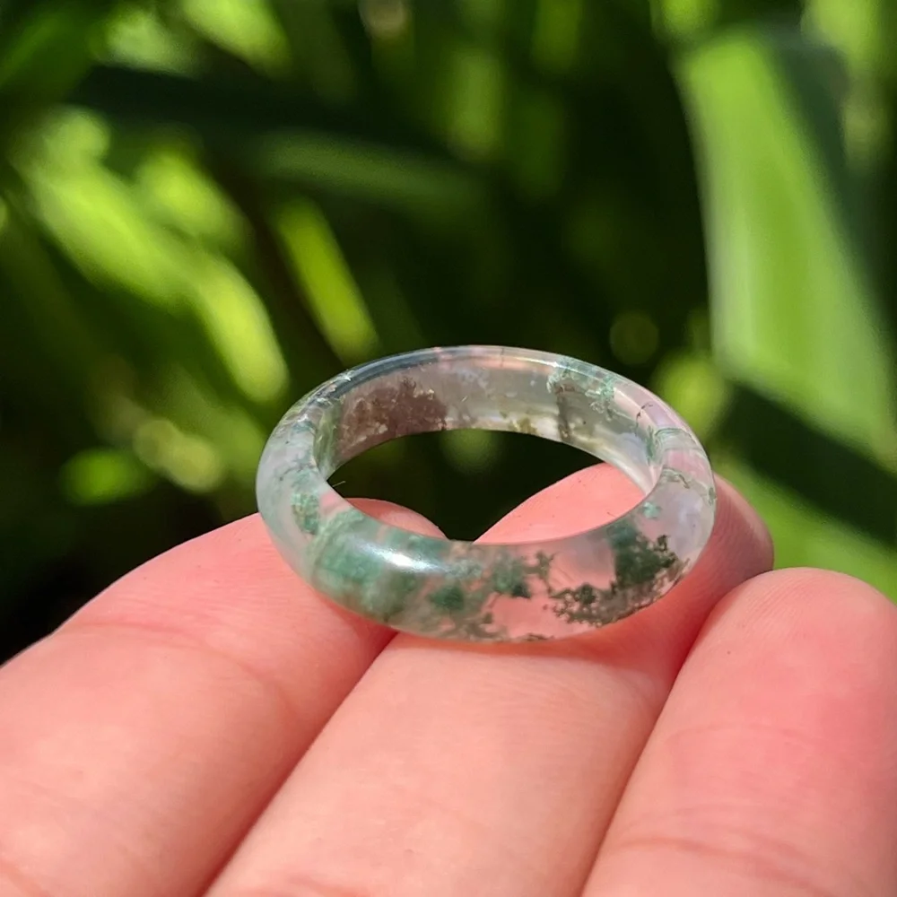 Size 7.5 natural moss agate band‎ ring